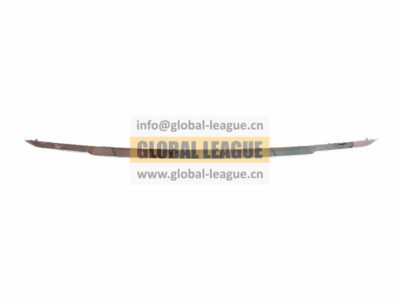 Bumper trim two XGA28EWZF411R-03512